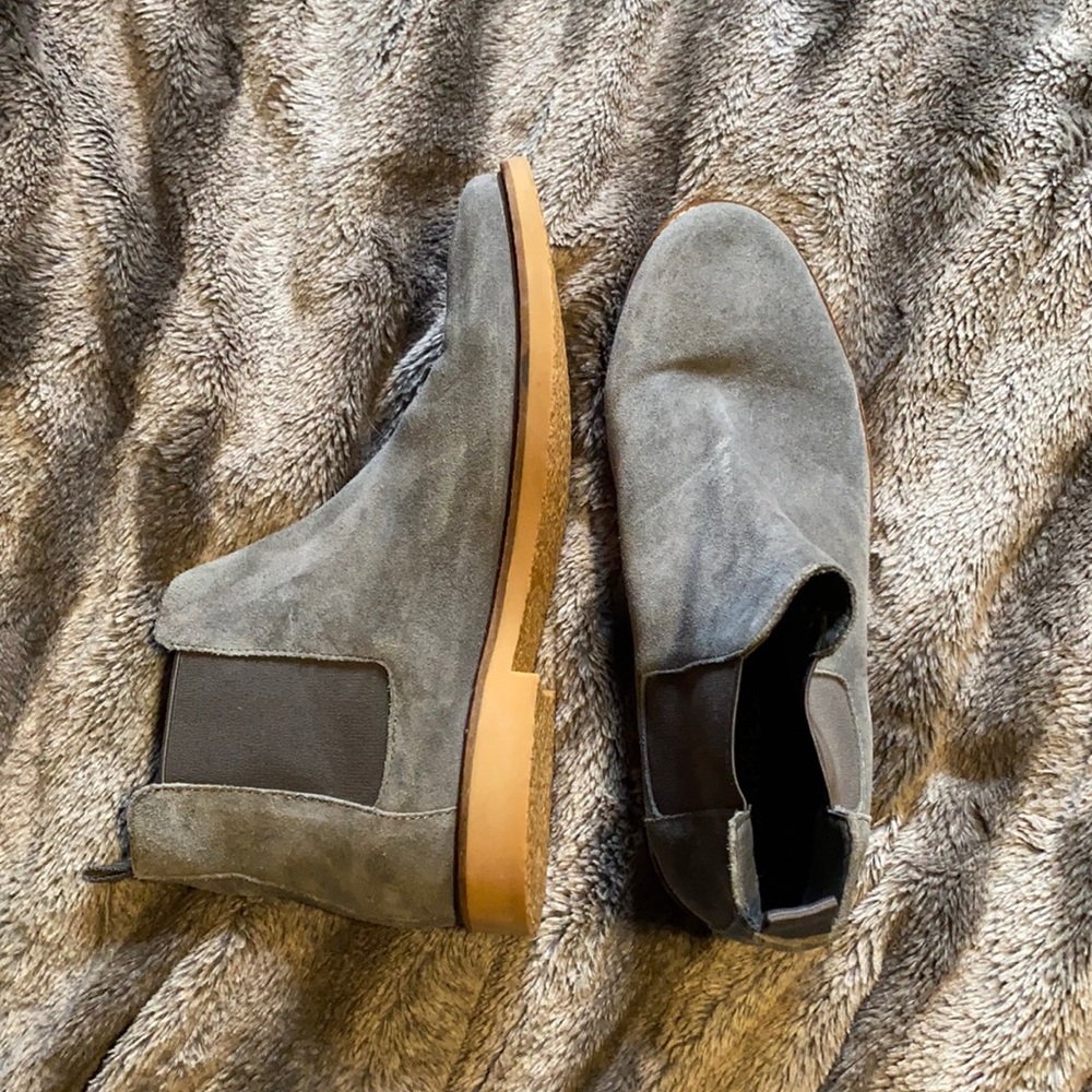Never worn express Chelsea boots